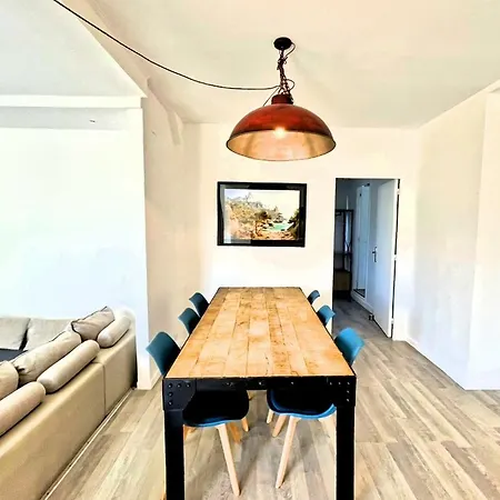 Lou Casteu Apartment *